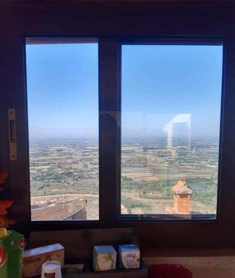 נורמה La Rupe Bed And Breakfast מראה חיצוני תמונה
