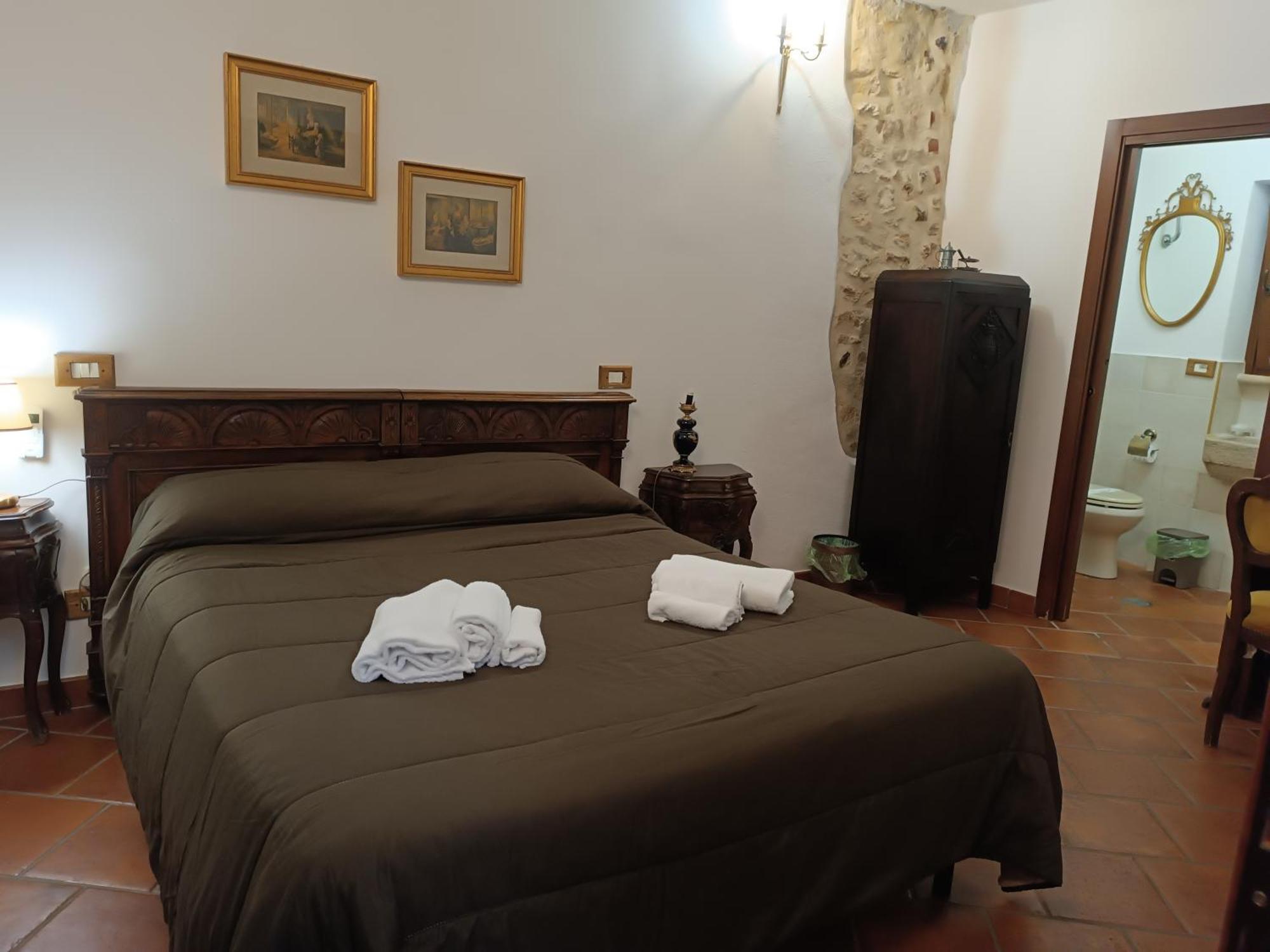 נורמה La Rupe Bed And Breakfast חדר תמונה