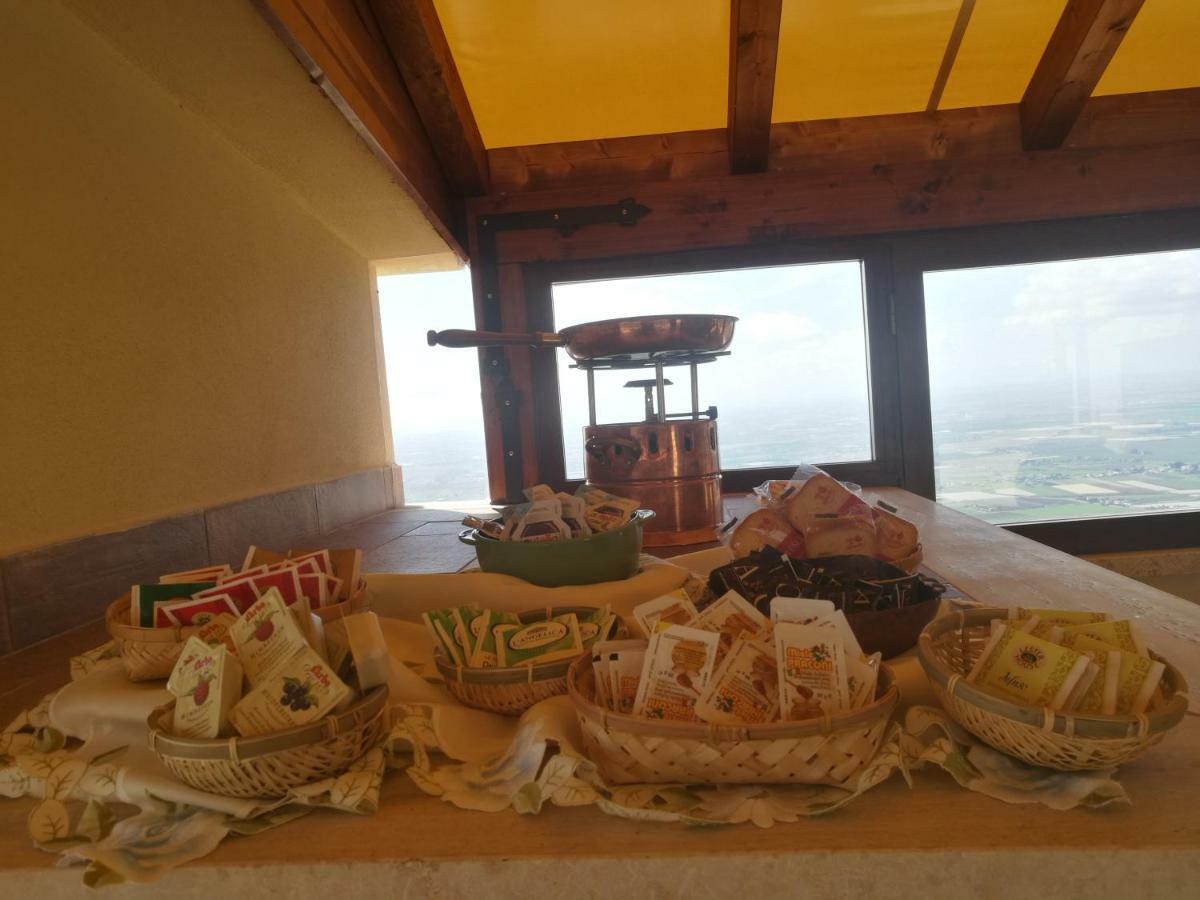 נורמה La Rupe Bed And Breakfast מראה חיצוני תמונה